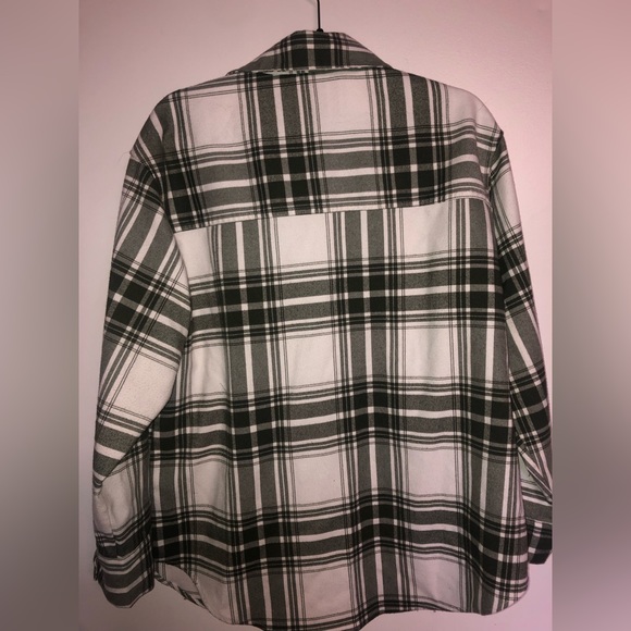 Abercrombie and Fitch Shacket - Picture 3 of 3